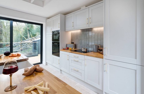 Windermere Casa | Fawns Keep - Hot Tub and Sauna Retreat