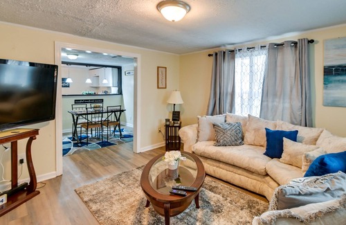 South View Casa | Fayetteville Family Home w/ Backyard!