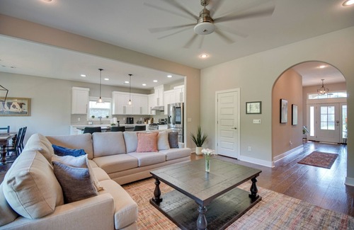 Fayetteville Casa | Fayetteville Vacation Rental w/ Deck & Shared Pool