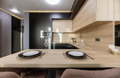 Shevchenkivs'kyi District Apartamento | Fayna Town - Loft Black - Nyvky