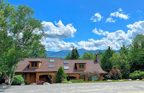 Bretton Woods Casa | FC17 Stylishly renovated Forest Cottage walk to ski trails wifi cable ping pong AC