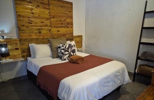 Fichardt Park Apartamento | Feather Rest
