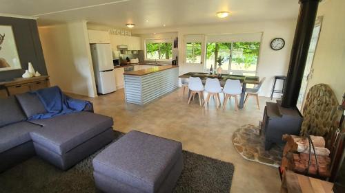 Smoko Casa | Feathertop Views and Barn