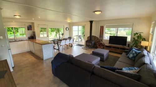 Smoko Casa | Feathertop Views and Barn