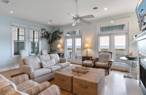 The Shores Casa | Featured in Coastal Living Magazine "Palm House" in Shores Division