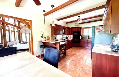 Fellowship Casa | Featured in Magazines! Charming house on 11 serene acres in welcoming Ocala FL