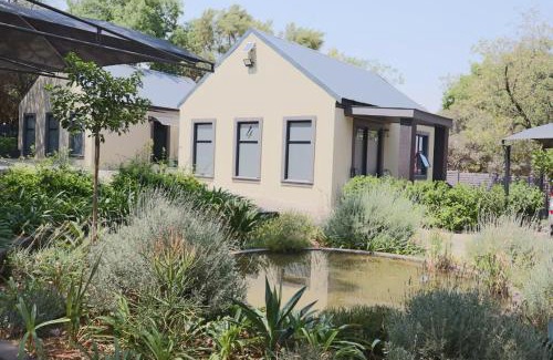 Zeerust Casa | Febe-Mari Guesthouse