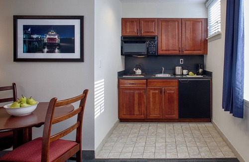 U.S. Naval Base Hotel | Federal City Inn & Suites