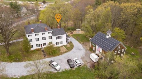 Epping Apartamento | Federal on Exeter Circa 1805 Sleeps 8