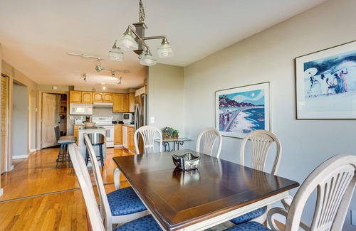 Federal Way Casa | Federal Way Vacation Rental: Bay & Mountain Views!