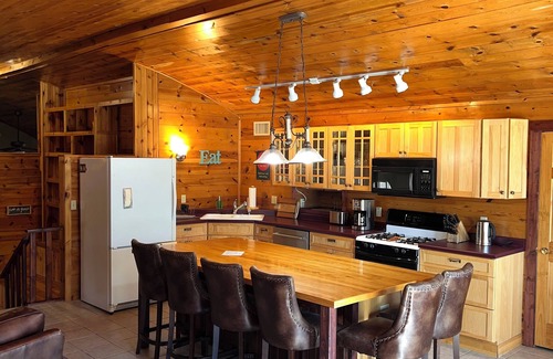 Viroqua Condominio | Feed Mill Lodge