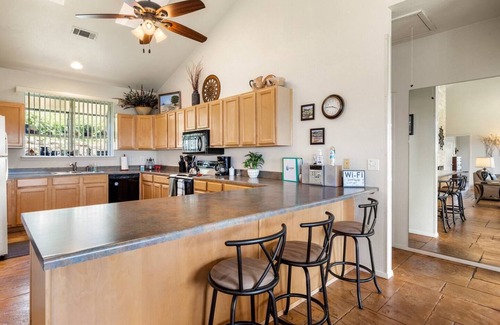 Briarcliff Casa | Feed the deer w/Lake Travis views & open Boat Ramp