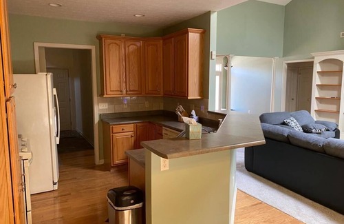Vandalia Casa | Feel At home 13 minutes from Dayton International Airport