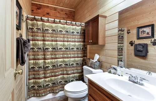 Branson Cedars Cabina | Siéntete como en casa en Twin Pines