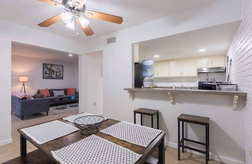 Edinburg Apartamento | "Feel at Home in Edinburg – Cozy, Cute & Close to UTRGV!"