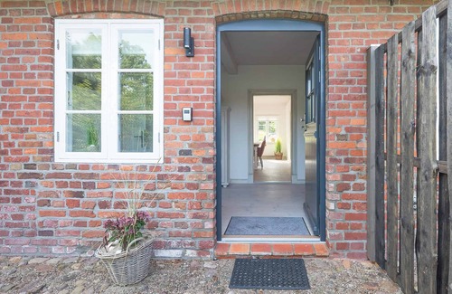 Wobbenbull Apartamento | Feel-good atmosphere under thatched roof in the beautiful vacation apartment "Wa