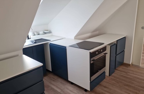 Oberhavel Apartamento | Feel-good oasis on 75 sqm, stylishly furnished attic apartment with ambience