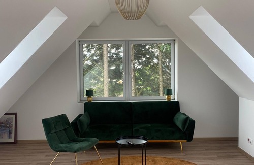 Oberhavel Apartamento | Feel-good oasis on 75 sqm, stylishly furnished attic apartment with ambience