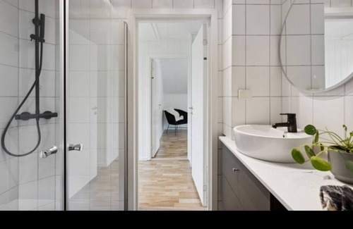 Tromsdalen Apartamento | FeelHome 3 bedrooms near Arctic cathedral