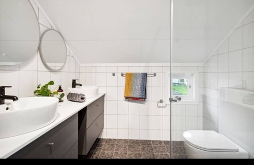Tromsdalen Apartamento | FeelHome 3 bedrooms near Arctic cathedral