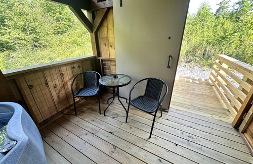 Union Mills Cabina | Feelin Feisty-Hot Tub, Fireplace,Hiking,View,Near Asheville ,WiFi