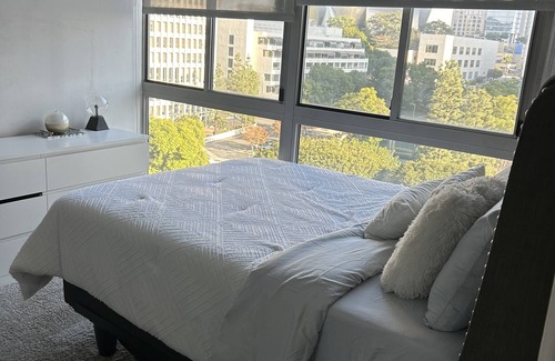 Atwater Village Apartamento | Feels Like Luxury. 15 minutes away from Glendale City.