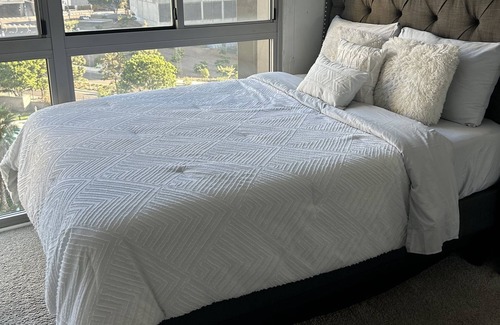 Atwater Village Apartamento | Feels Like Luxury. 15 minutes away from Glendale City.