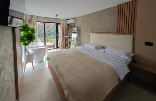 Cordau Casa | Felix Garden House