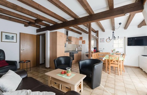 Eslohe Casa | Felsberg retiro moderno