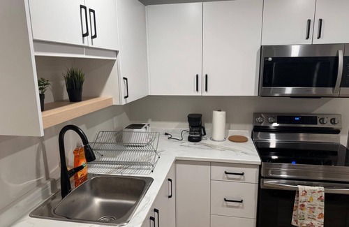 Moncton Apartamento | FemMac's Place