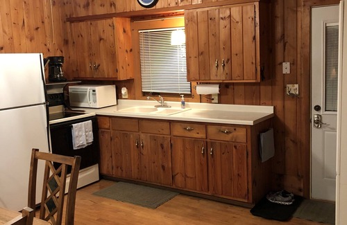 Lac du Flambeau Cabina | Fence Lake Retreat w/ dock