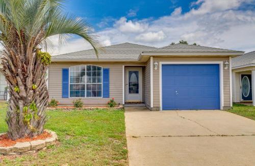 Navarre Casa | Fenced and Private Backyard Navarre Retreat