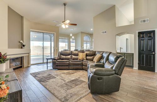 Garden Lakes Casa | Fenced Backyard Oasis Pet-Friendly Avondale Home