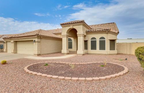Garden Lakes Casa | Fenced Backyard Oasis Pet-Friendly Avondale Home