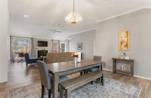 Gunter Afs Casa | Fenced Yard Near Shops & Dining- Capital City Gem