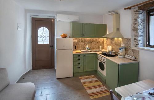 Perivolia Apartamento | Feneri 3 -Cozy rustic Apt 20' from Elafonisi beach