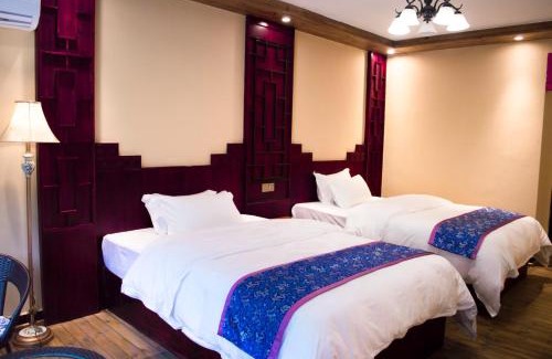 Fenghuang Casa | Fenghuang Tujia Ethnic Minority River View Hotel