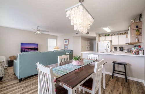Cedar Key Condominio | Fenimore Mill 1A Pool, Hot Tub, Pet Friendly!