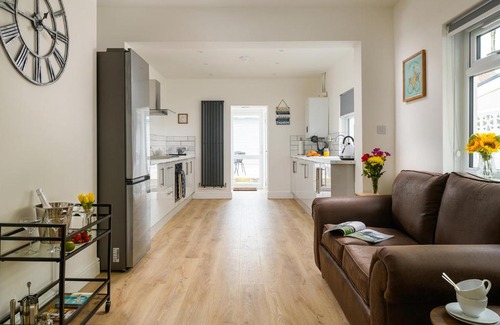 Porthcawl Casa | Fenton House - Modern, 4 Bedroom, Pets Accepted