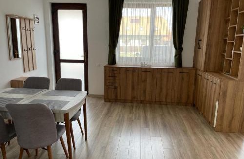 Odorheiu Secuiesc Apartamento | Fenyő Apartman