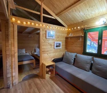 Zetea Chalet De Esquí | Fenyőtoboz kulcsosház