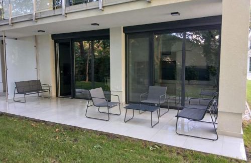 Pusztavacs Apartamento | Fenyvesliget Apartmanok IV