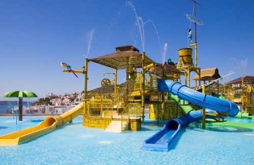 Platges de Fornells Apartamento | FERGUS Club Carema Splash