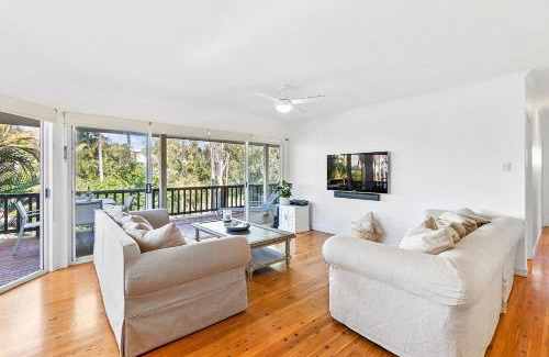 Sunshine Beach Casa | Ferguson St The Beach House Cosy Cottage with Pool