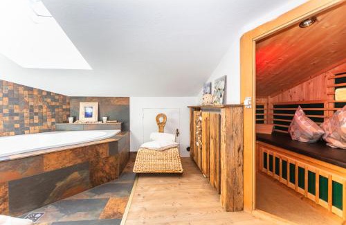 Saalfelden am Steinernen Meer Apartamento | Ferienwohnung Maisonette Höttl