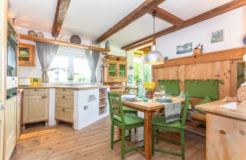 Saalfelden am Steinernen Meer Apartamento | Ferienwohnung Maisonette Höttl