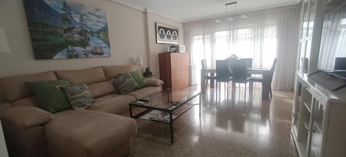 Los Remedios Apartamento | Feria apartment, near Plaza España