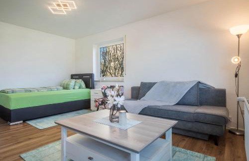 Schnetzenhausen Apartamento | Ferien am See 3