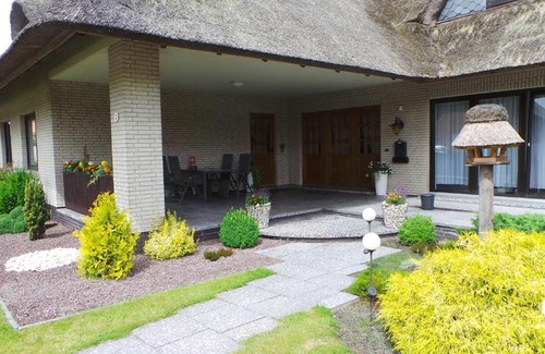 Berumerfehn Apartamento | Ferien im Reetdachhaus