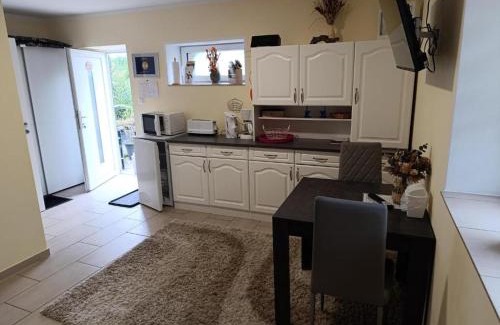 Frankenheim-Lindennaundorf Apartamento | Ferien- Monteurwohnung bis 6 Personen
